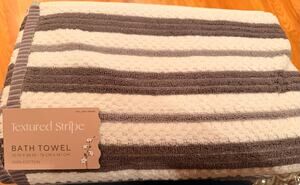 Textured Stripe set 2 Bath Towel
